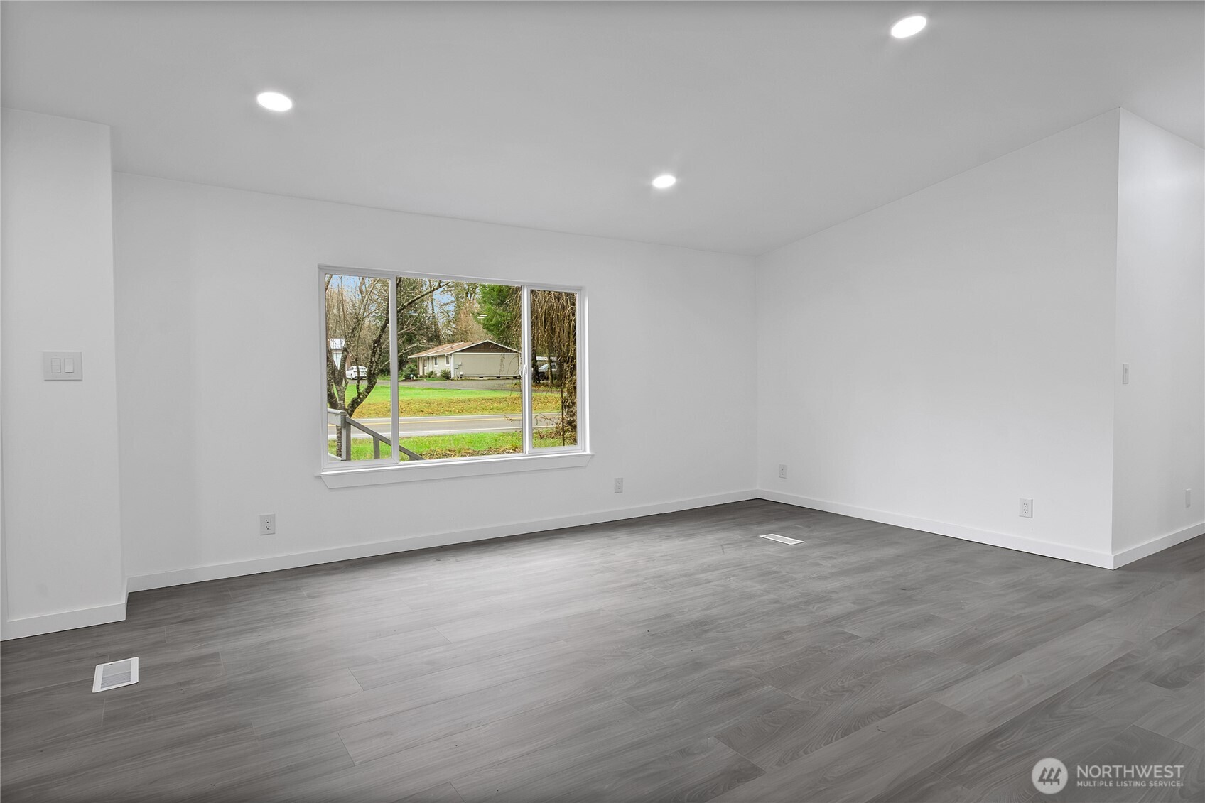 3722 Delphi Road SW Olympia WA 98512