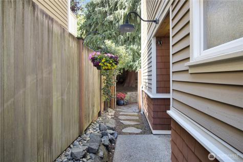 8515 Stone Avenue N Seattle WA 98103