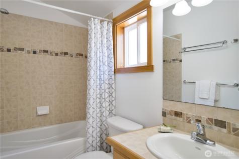 8515 Stone Avenue N Seattle WA 98103