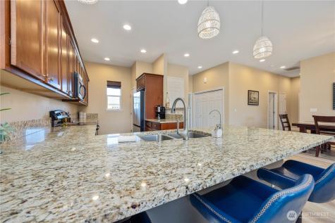 444 Hilltop Place Chelan WA 98816