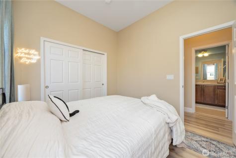 444 Hilltop Place Chelan WA 98816