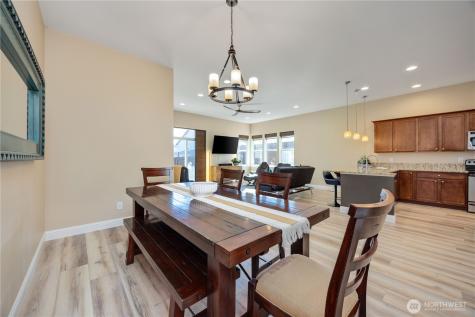 444 Hilltop Place Chelan WA 98816