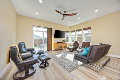 444 Hilltop Place Chelan WA 98816