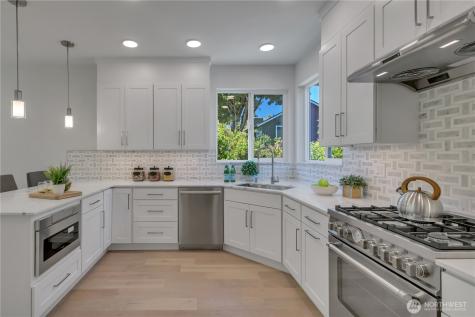 4019 4th Avenue NE Seattle WA 98105