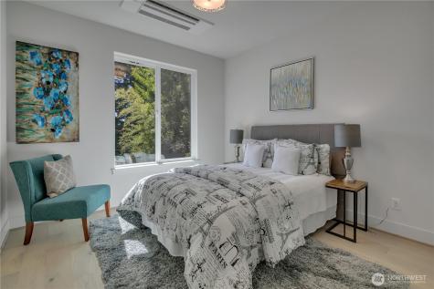 4019 4th Avenue NE Seattle WA 98105
