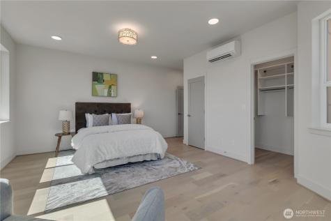 4019 4th Avenue NE Seattle WA 98105