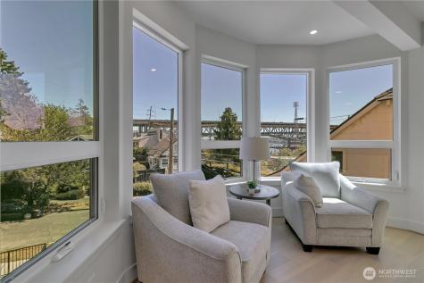 4019 4th Avenue NE Seattle WA 98105