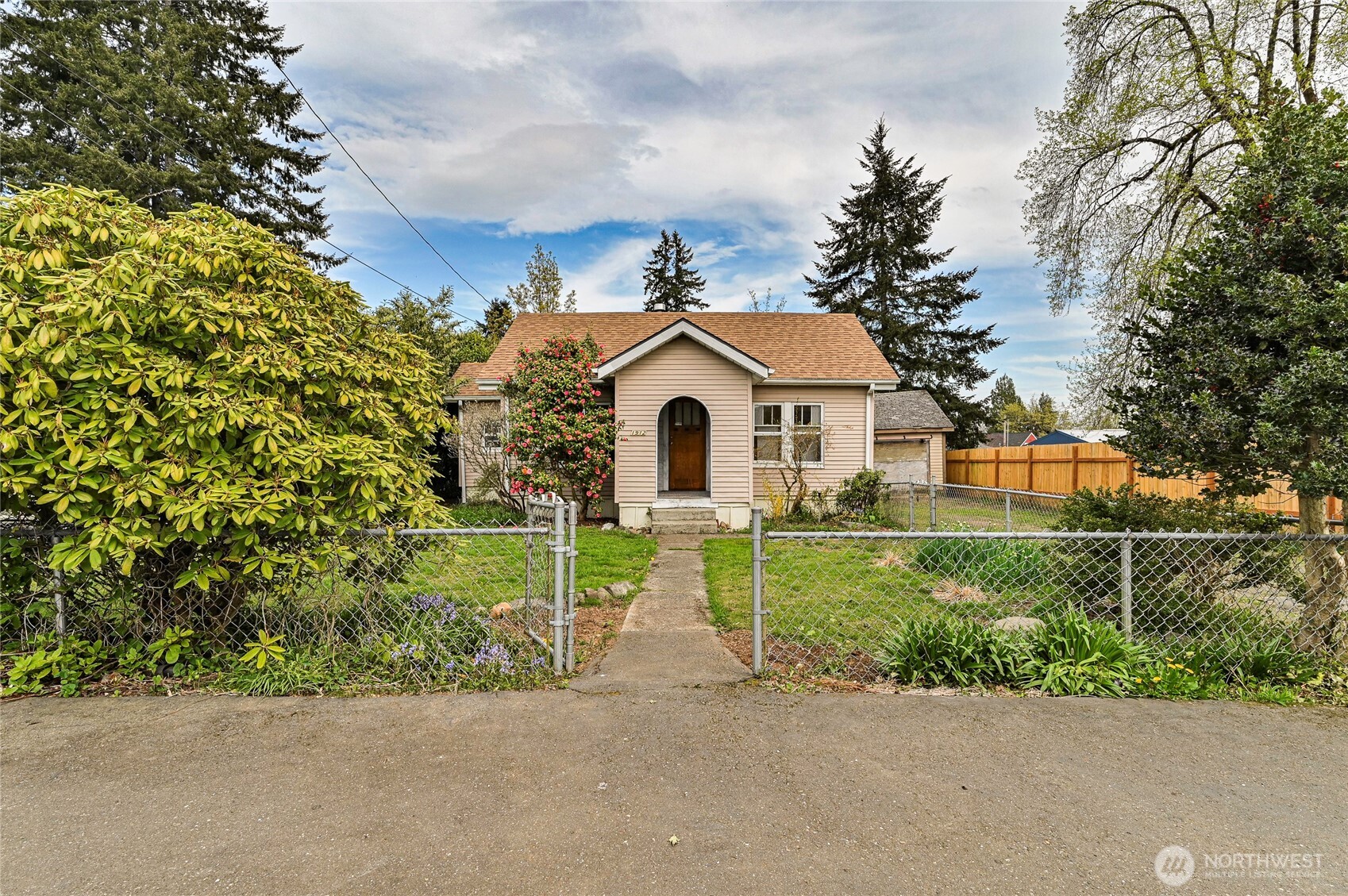 1912 Boundary Street Shelton WA 98584