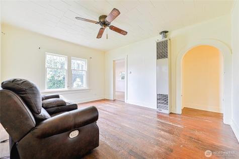 1912 Boundary Street Shelton WA 98584