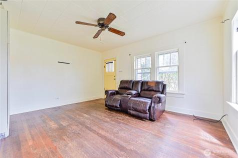 1912 Boundary Street Shelton WA 98584