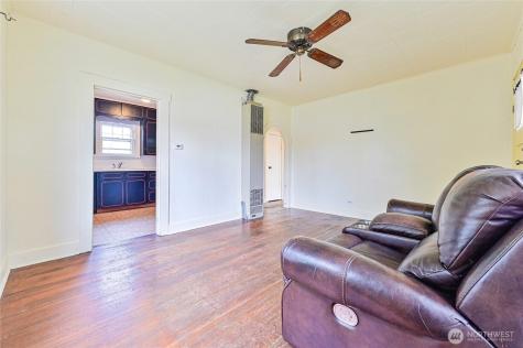 1912 Boundary Street Shelton WA 98584