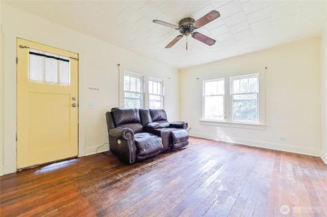 1912 Boundary Street Shelton WA 98584