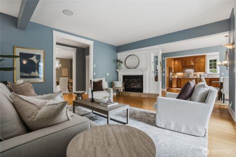 474 Glen Hollow Place SW Bainbridge Island WA 98110