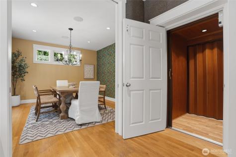 474 Glen Hollow Place SW Bainbridge Island WA 98110