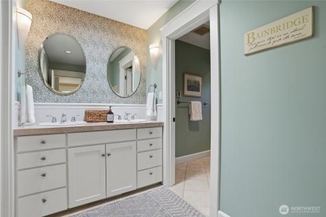 474 Glen Hollow Place SW Bainbridge Island WA 98110