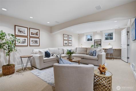 474 Glen Hollow Place SW Bainbridge Island WA 98110