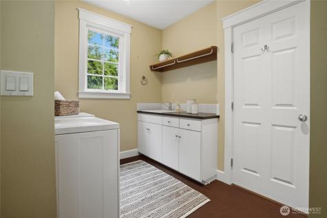 474 Glen Hollow Place SW Bainbridge Island WA 98110