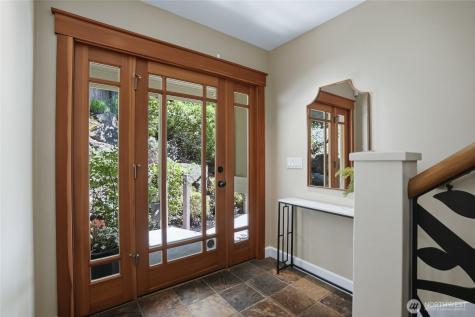 474 Glen Hollow Place SW Bainbridge Island WA 98110