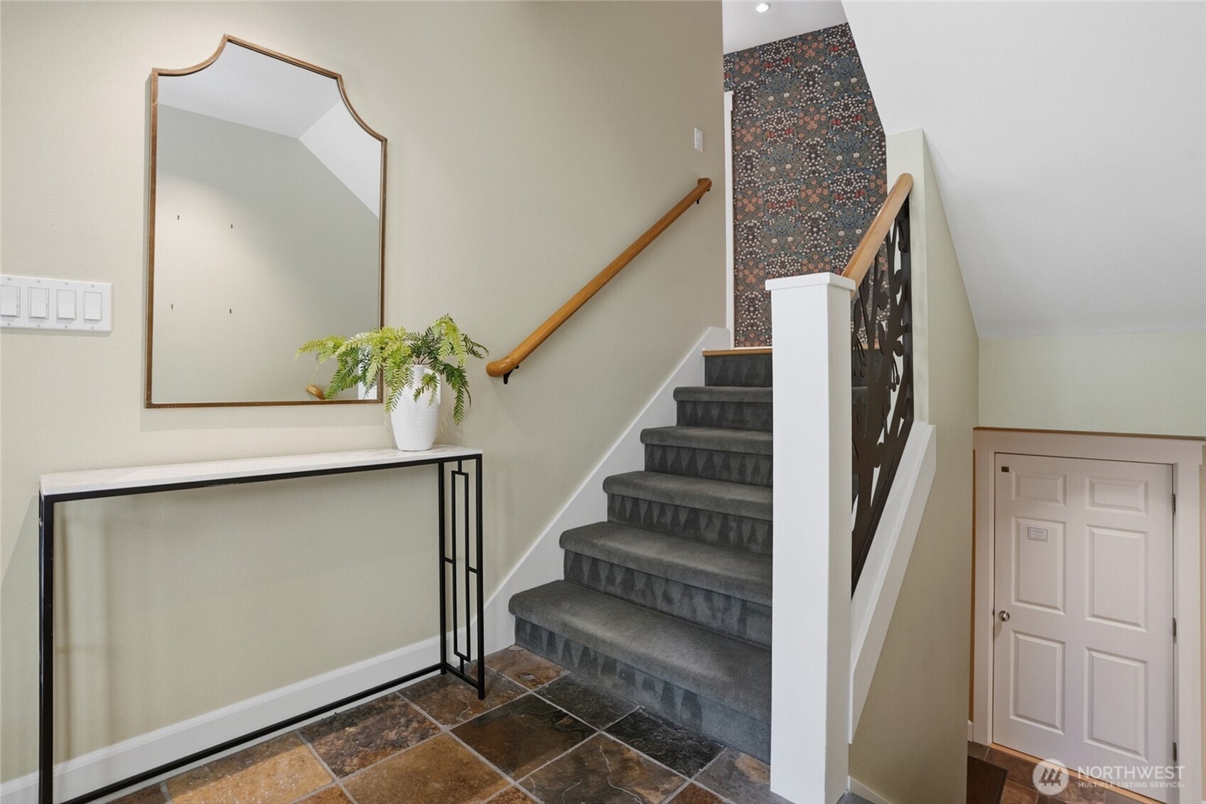 474 Glen Hollow Place SW Bainbridge Island WA 98110