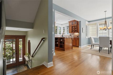 474 Glen Hollow Place SW Bainbridge Island WA 98110