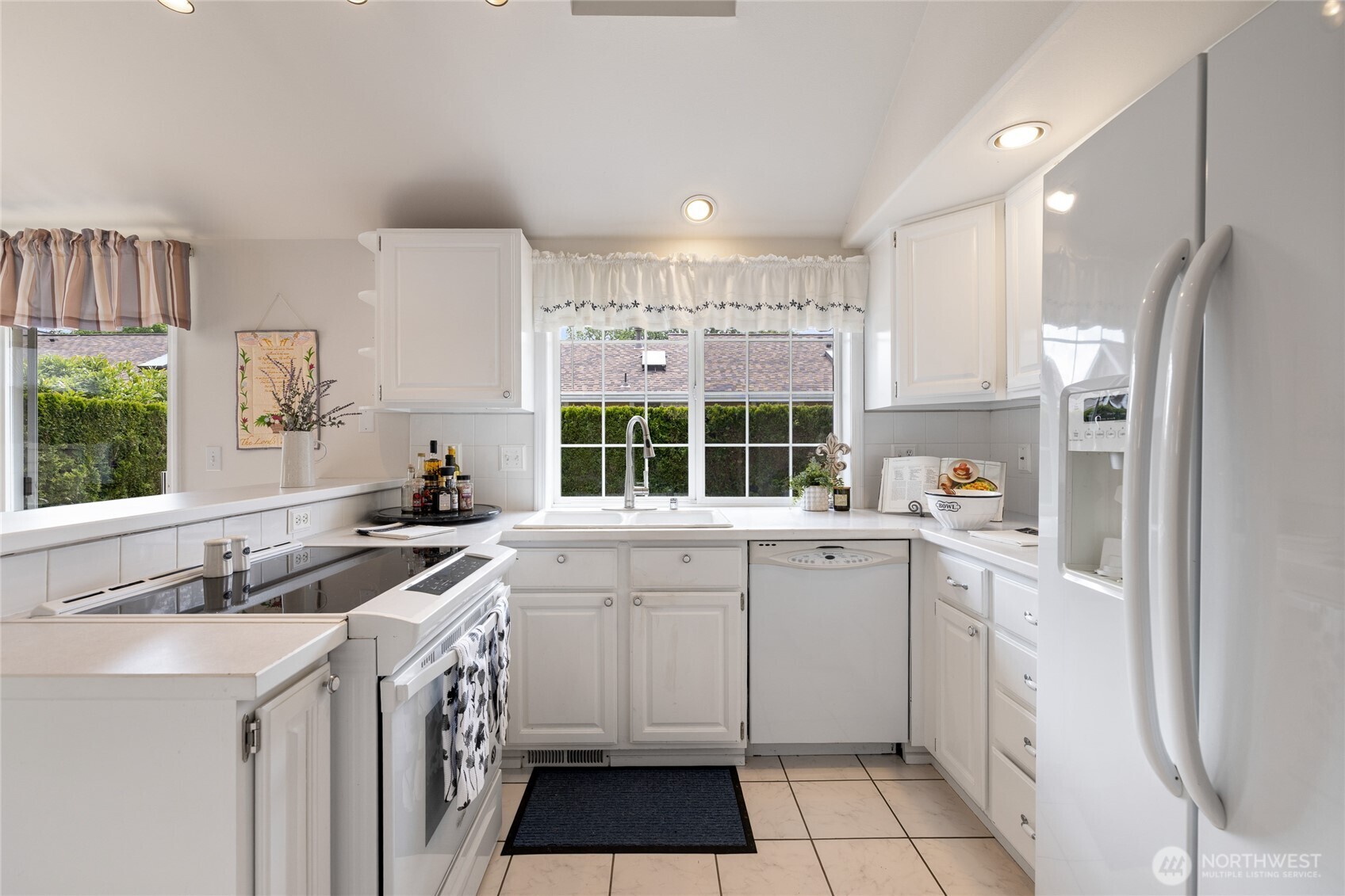 34 Lakewood Oaks Drive SW Lakewood WA 98499