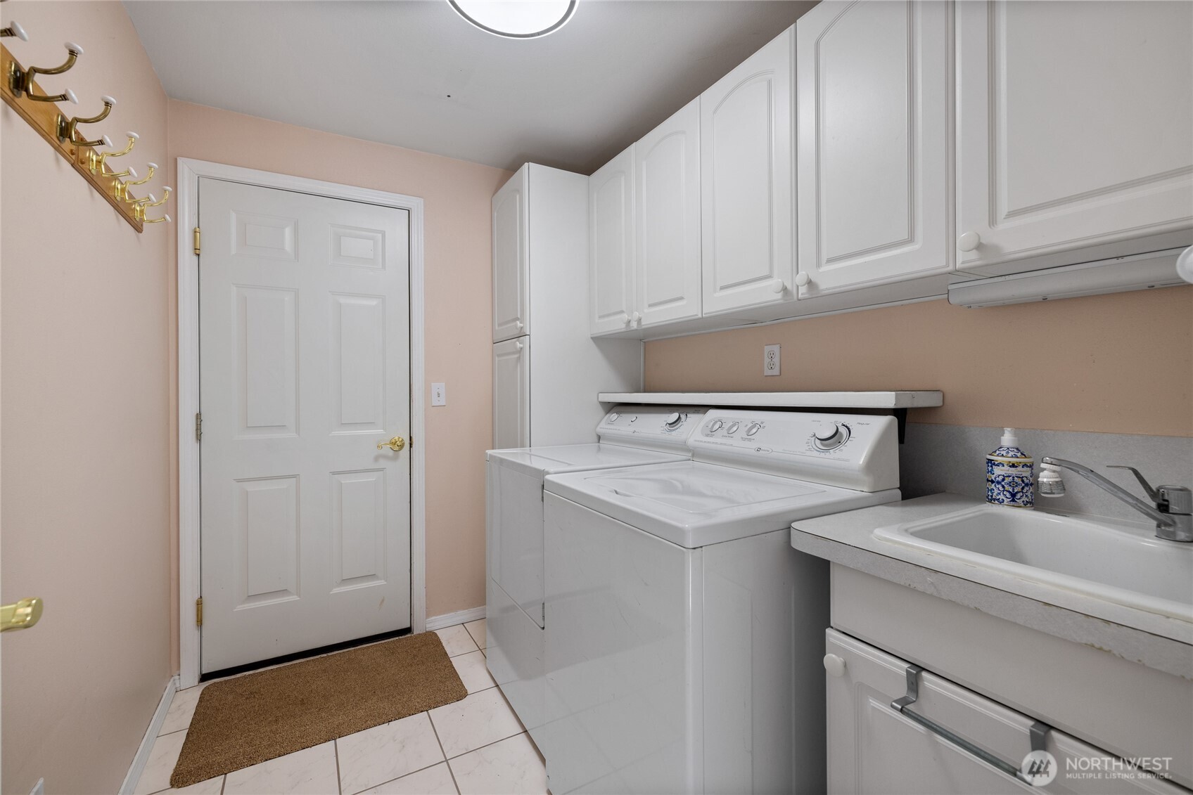 34 Lakewood Oaks Drive SW Lakewood WA 98499