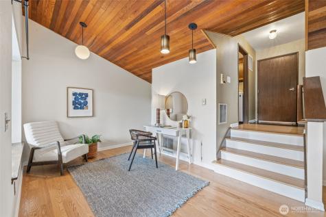 4019 52nd Place SW Seattle WA 98116
