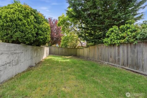4019 52nd Place SW Seattle WA 98116