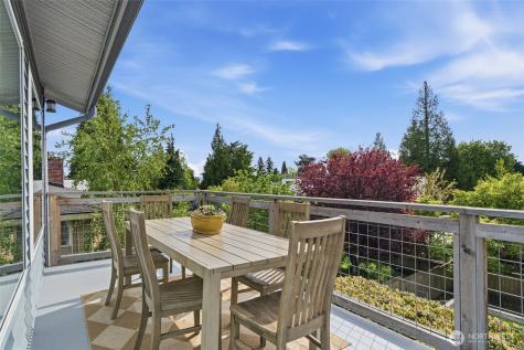 4019 52nd Place SW Seattle WA 98116