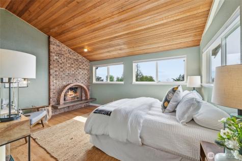 4019 52nd Place SW Seattle WA 98116