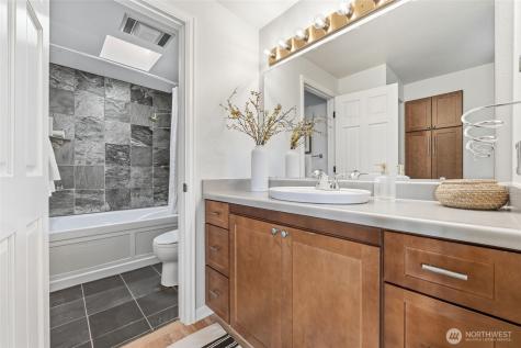 4019 52nd Place SW Seattle WA 98116