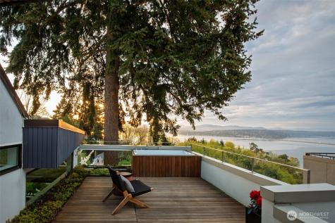 420 34th Avenue Seattle WA 98122