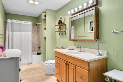 1915 98th Street NW Tulalip WA 98271