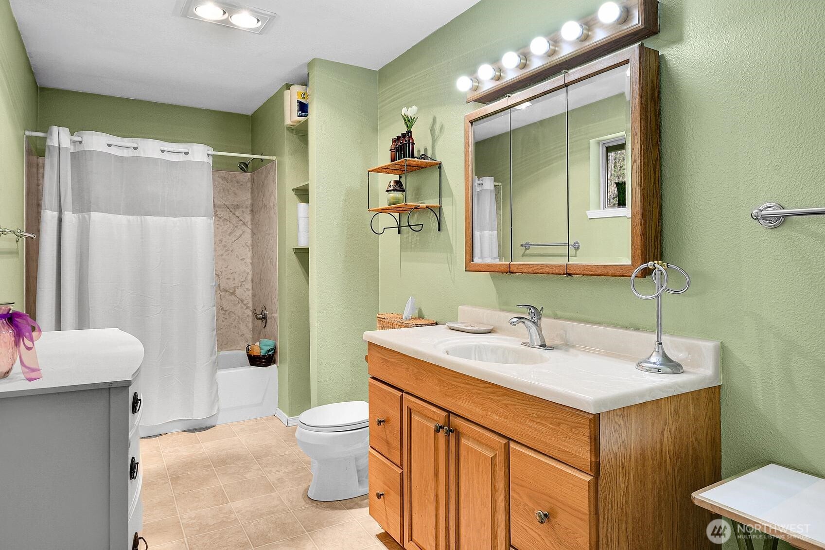 1915 98th Street NW Tulalip WA 98271
