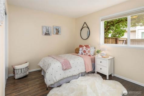 4648 89th Avenue SE Mercer Island WA 98040