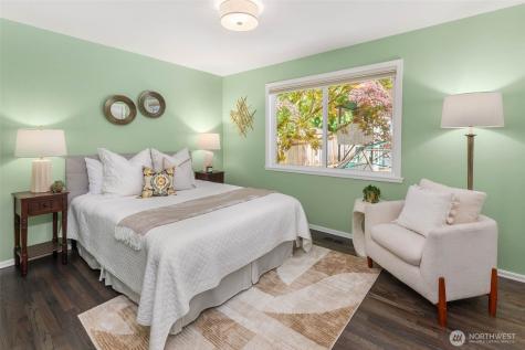 4648 89th Avenue SE Mercer Island WA 98040