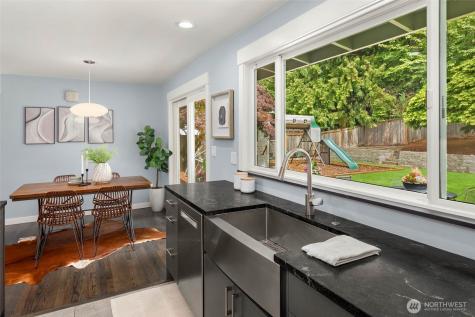 4648 89th Avenue SE Mercer Island WA 98040