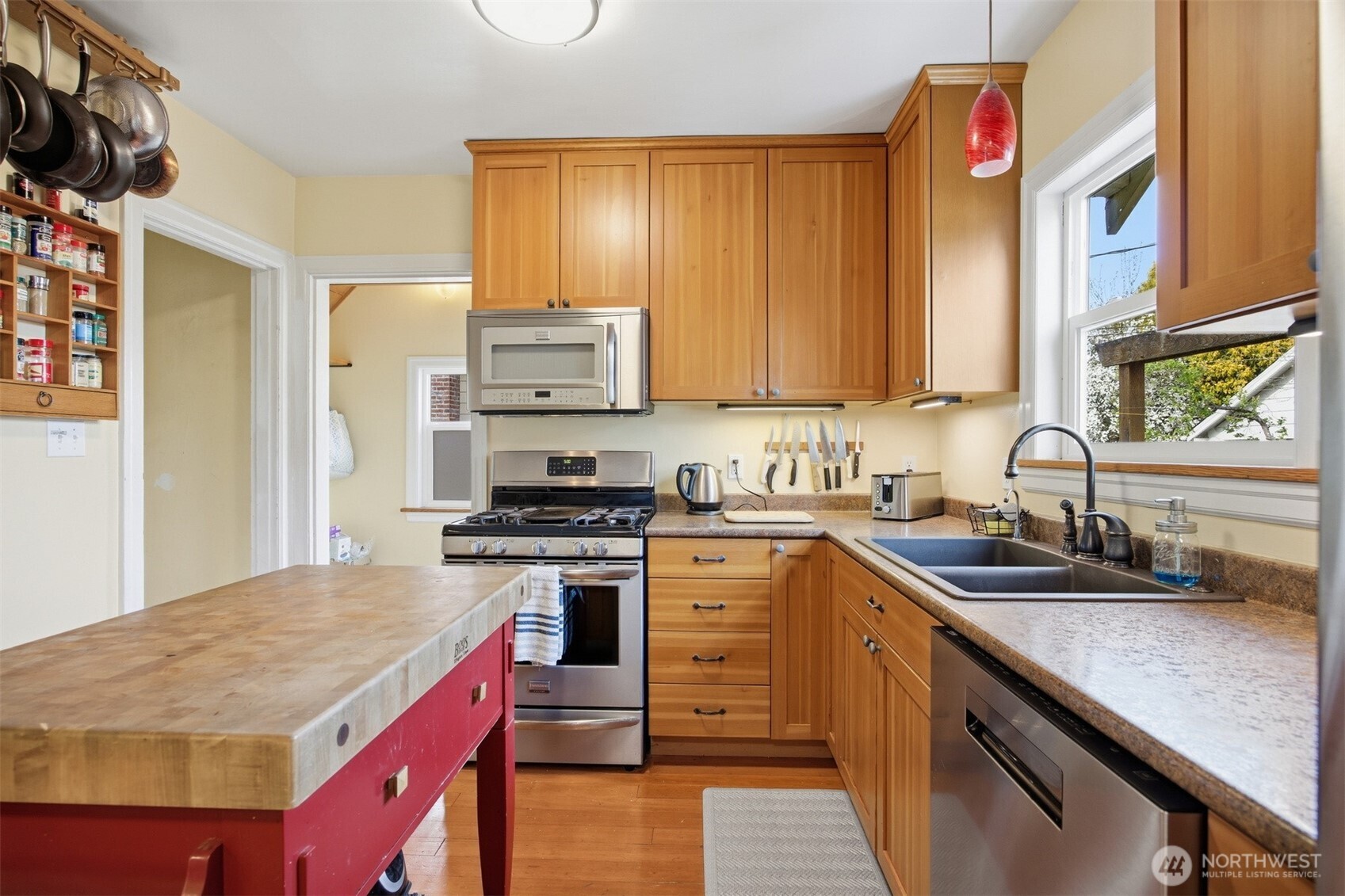 2712 Victor Street Bellingham WA 98225