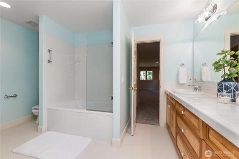 3510 116th Avenue NE Bellevue WA 98004