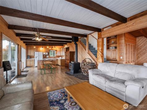 26 E Port Gardener Drive Everett WA 98206