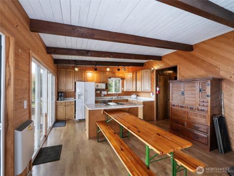 26 E Port Gardener Drive Everett WA 98206