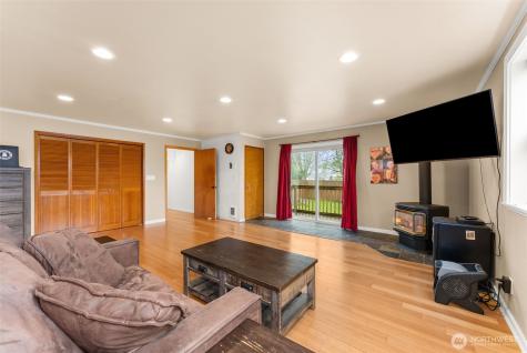 401 W Ocean Avenue Westport WA 98595