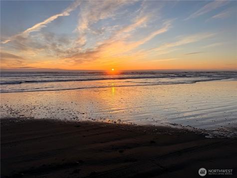 401 W Ocean Avenue Westport WA 98595