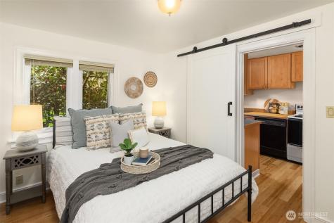 548 NE 102nd Street Seattle WA 98125