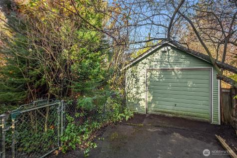 548 NE 102nd Street Seattle WA 98125