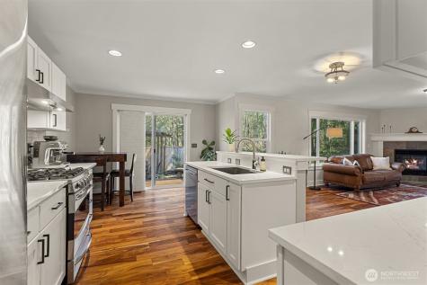 7320 Silent Creek Avenue SE Snoqualmie WA 98065