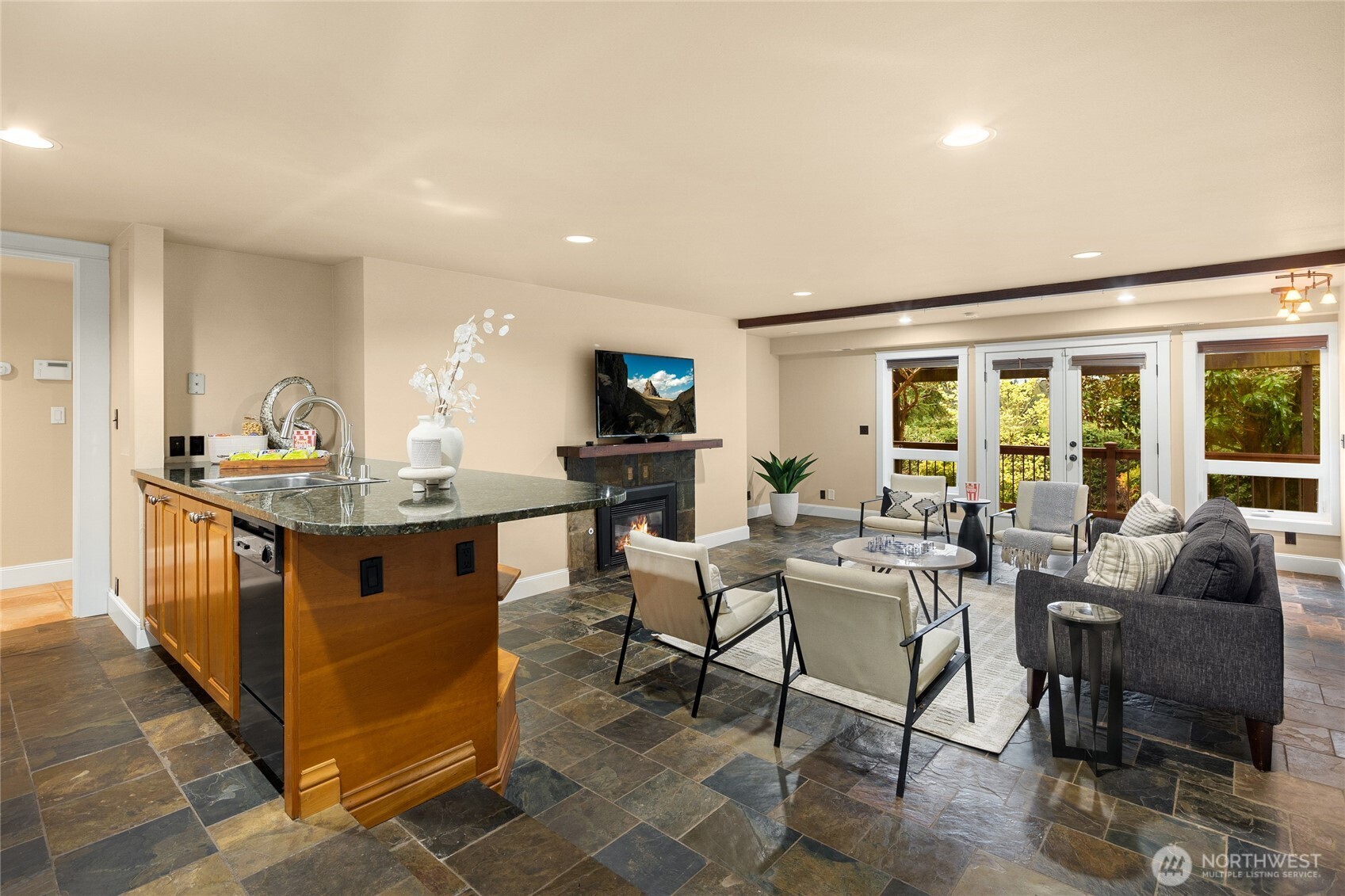 8619 NE 24th Street Clyde Hill WA 98004