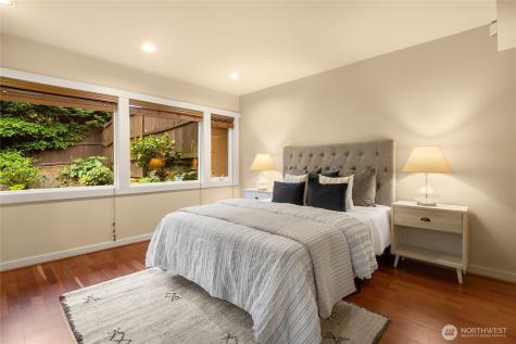 8619 NE 24th Street Clyde Hill WA 98004