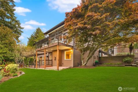 8619 NE 24th Street Clyde Hill WA 98004