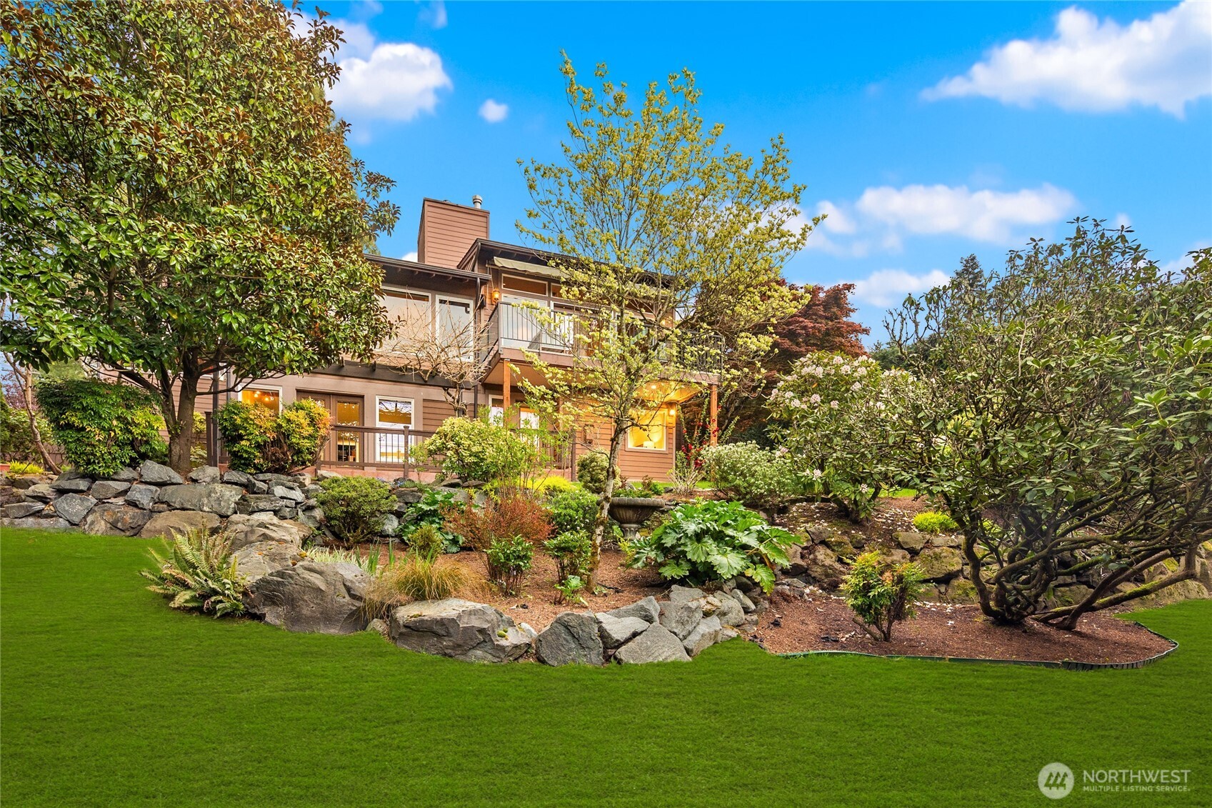 8619 NE 24th Street Clyde Hill WA 98004